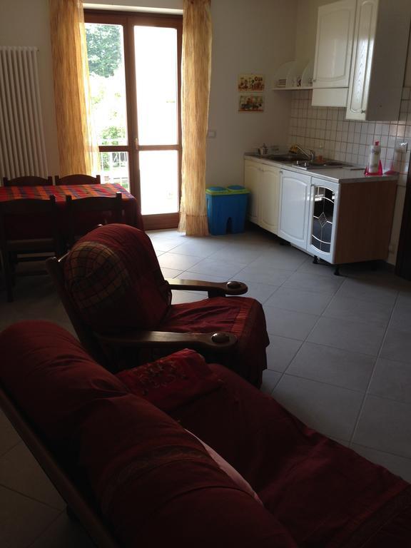 Agriturismo Fruttirossi Trofarello الغرفة الصورة